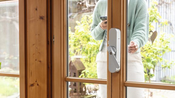 Smarter Fensterantrieb | Bildquelle: ABUS